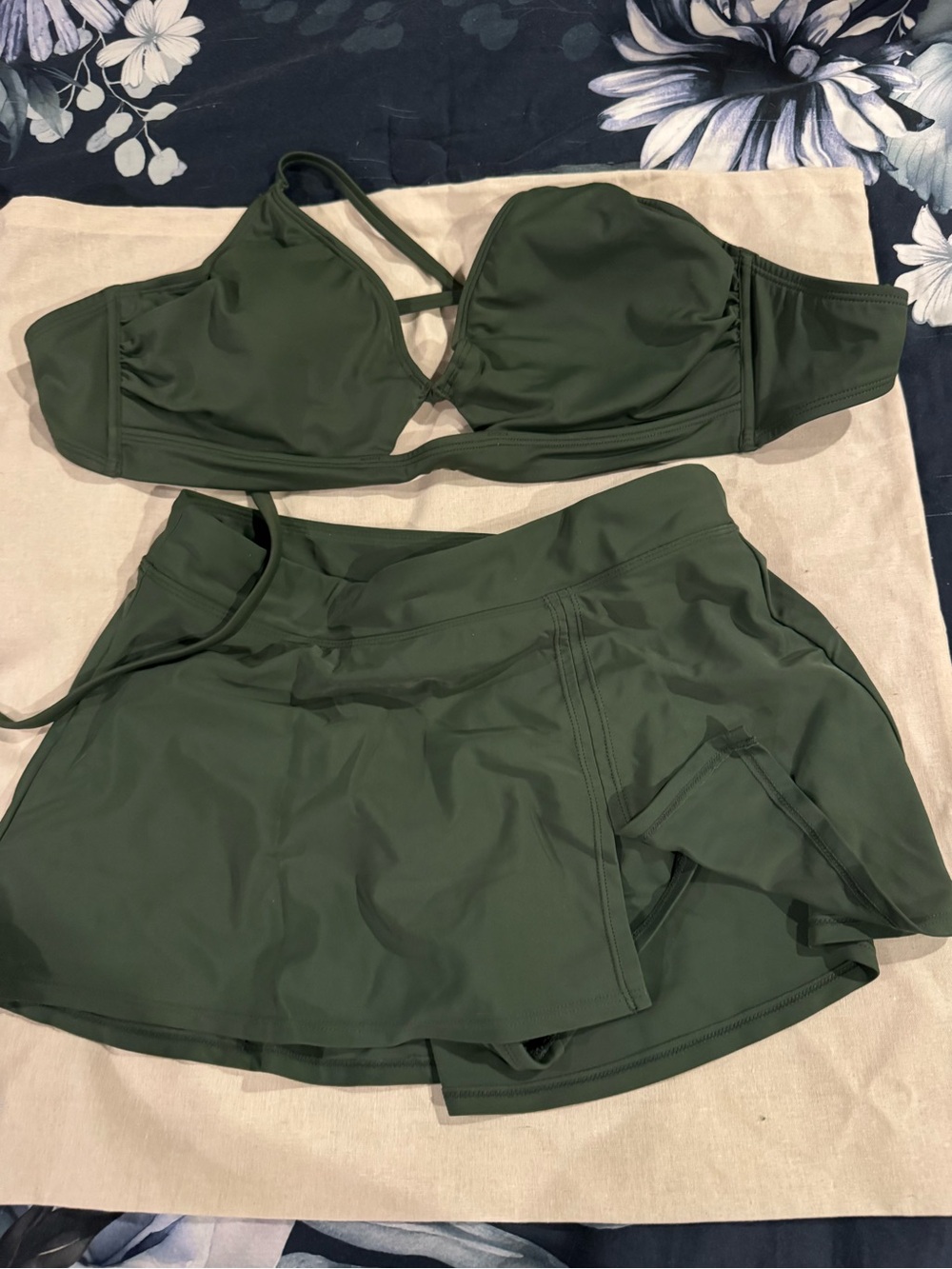Olive Green Two-Piece Swim Set w Skirt-34D top -Shade & Shore. Bottom -Kana Sol